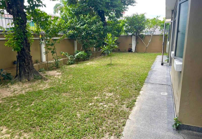 Changkat Kiara Surya