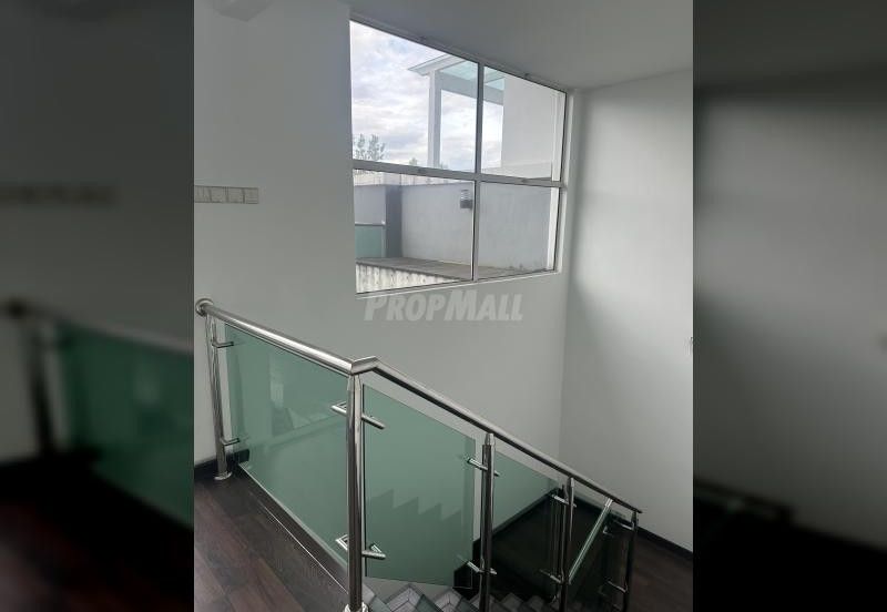 USJ Avenue @ USJ Heights