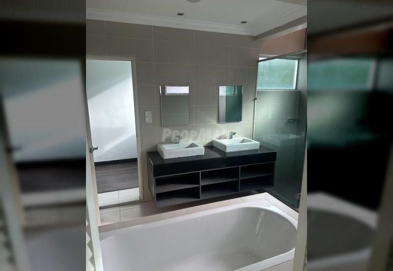 USJ Avenue @ USJ Heights