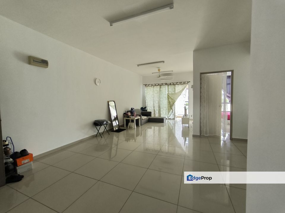 1120 park avenue condo Petaling Jaya facing swimming pool, Selangor, Petaling Jaya