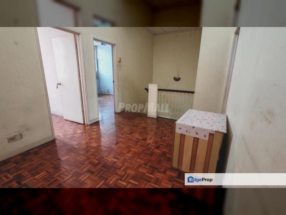 Terrace, Two Storeys, Freehold, Non-Bumi Lot, Intermediate, Selangor, USJ