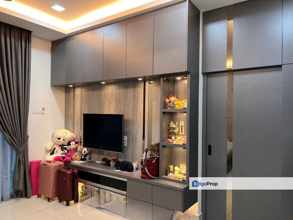 Double storey Semi D , Canary Garden Klang, Selangor, Klang