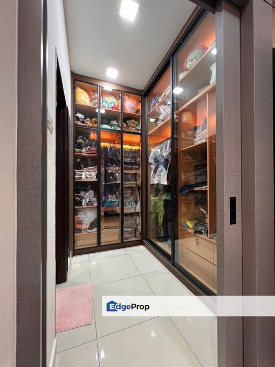 Double storey Semi D , Canary Garden Klang, Selangor, Klang