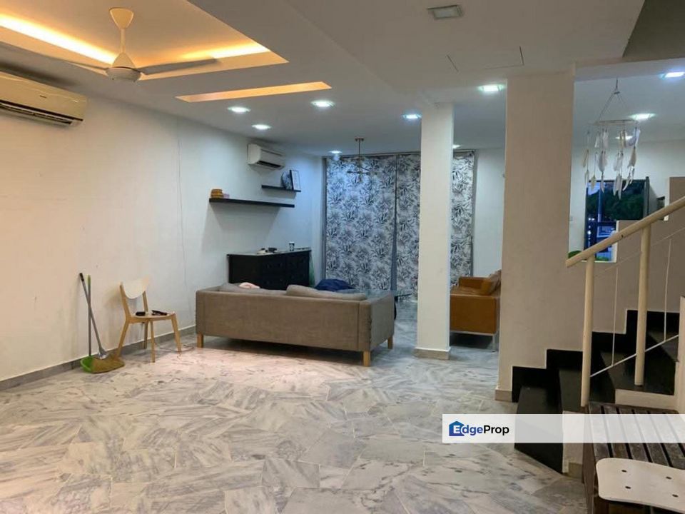 ENDLOT Renovated USJ 13 | Freehold | Facing Open | RM750k, Selangor, USJ