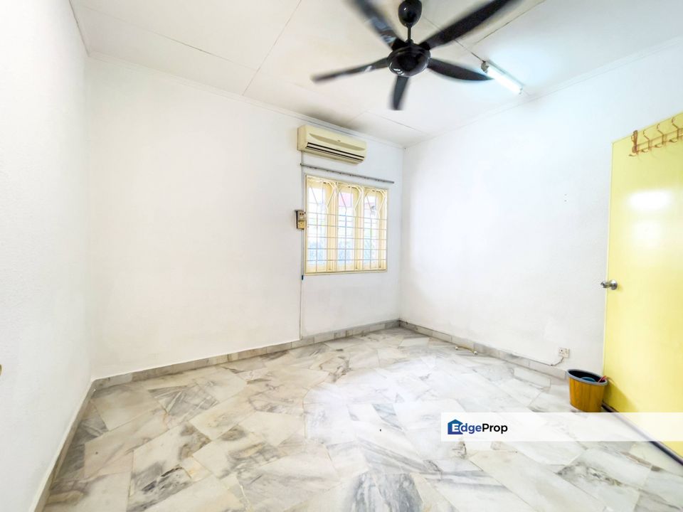 RENOVATED 1.5 STOREY TERRACE HOUSE USJ 6 SUBANG JAYA, Selangor, USJ