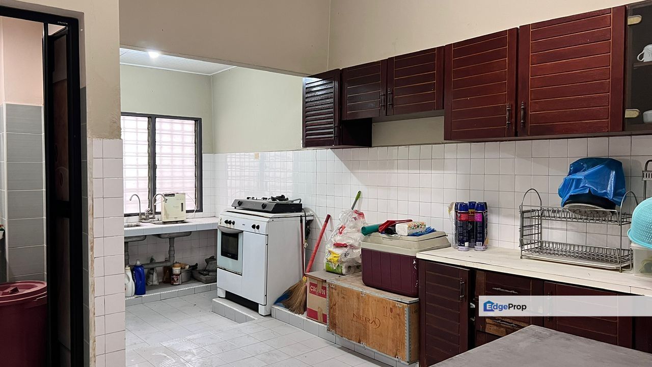 2 storey intermediate SS 21 Damansara Utama, Petaling Jaya. Freehold non bumi, Selangor, Petaling Jaya