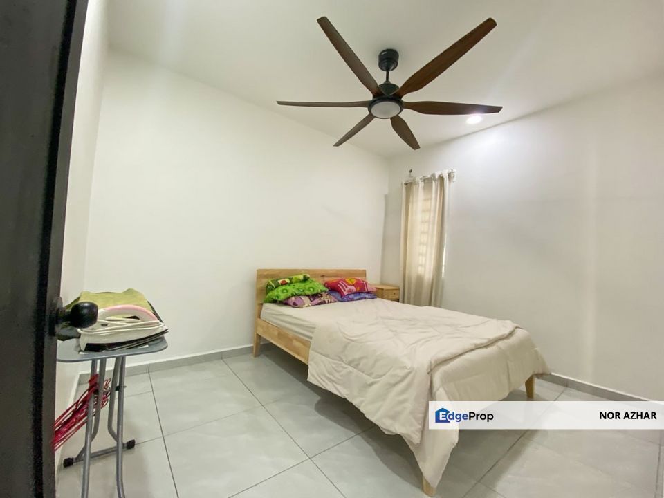 💥💥Single Storey Terrace With Swimming Pool | Taman Puchong Indah💥💥. Leasehold Bumi lot, Selangor, Puchong