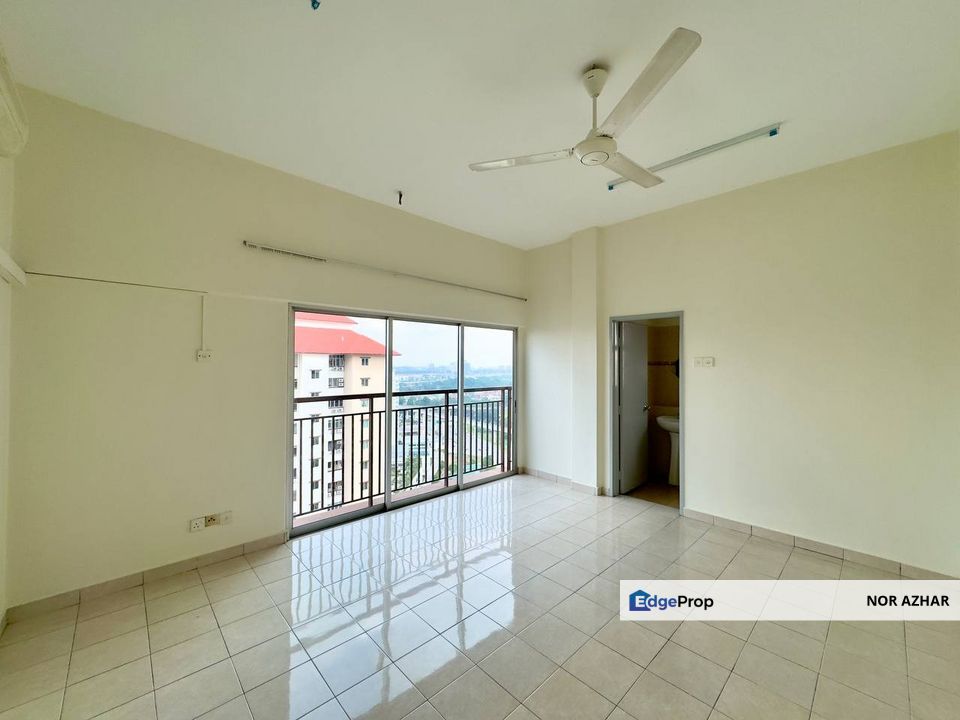 Kelana Mahkota Condomininum, (Duplex Penthouse) SS7 Petaling jaya. Leasehold Non Bumi lot, Selangor, Kelana Jaya