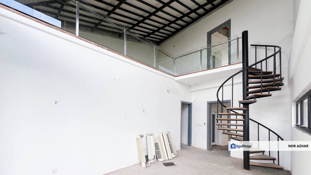 Country Heights Damansara KL Bungalow for sale. Freehold Non Bumi Lot, Kuala Lumpur, Country Heights Damansara