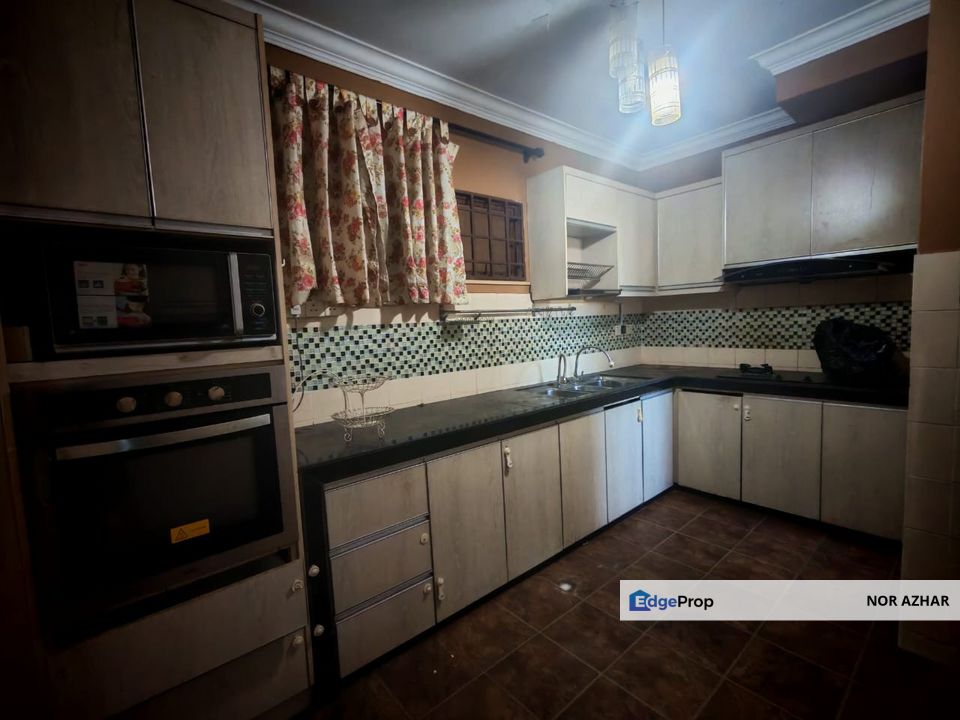 LARGEST LAYOUT RENOVATED UNIT - Palm Spring Kota Damansara, Selangor, Sunway Damansara