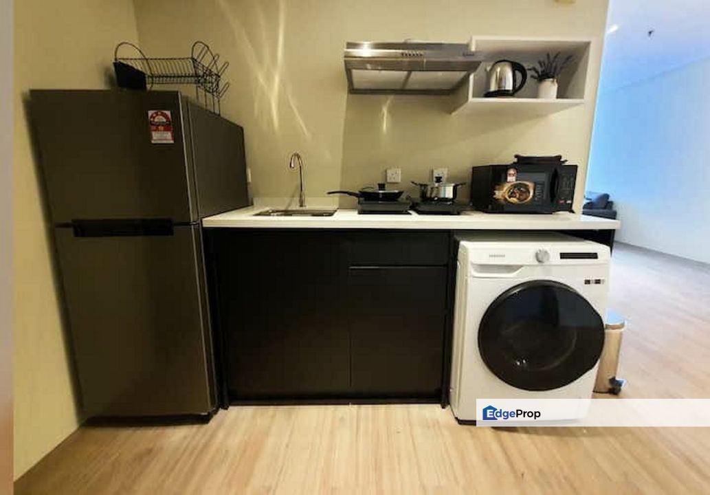  Bangsar Trade Centre Service Residence, Kuala Lumpur, Pantai