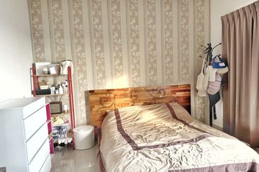 Spring & Summer Villa