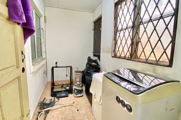 Double Storey Terrace Intermediate Jalan Serambi Bukit Jelutong