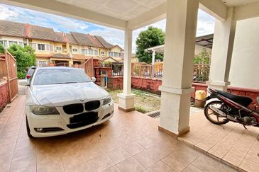 Double Storey Terrace Intermediate Jalan Serambi Bukit Jelutong