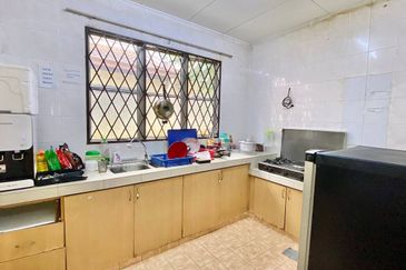 Double Storey Terrace Intermediate Jalan Serambi Bukit Jelutong