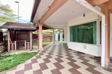 Corner Lot Double Storey Terrace Jalan Serambi Bukit Jelutong