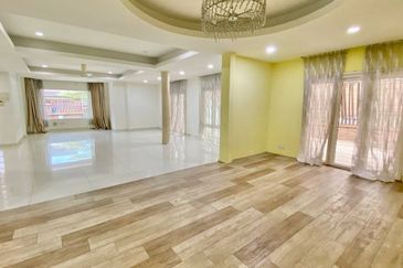 Corner Lot Double Storey Terrace Jalan Serambi Bukit Jelutong