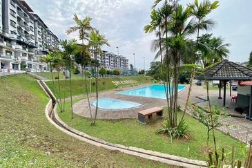 Sri Kinabalu Condominium