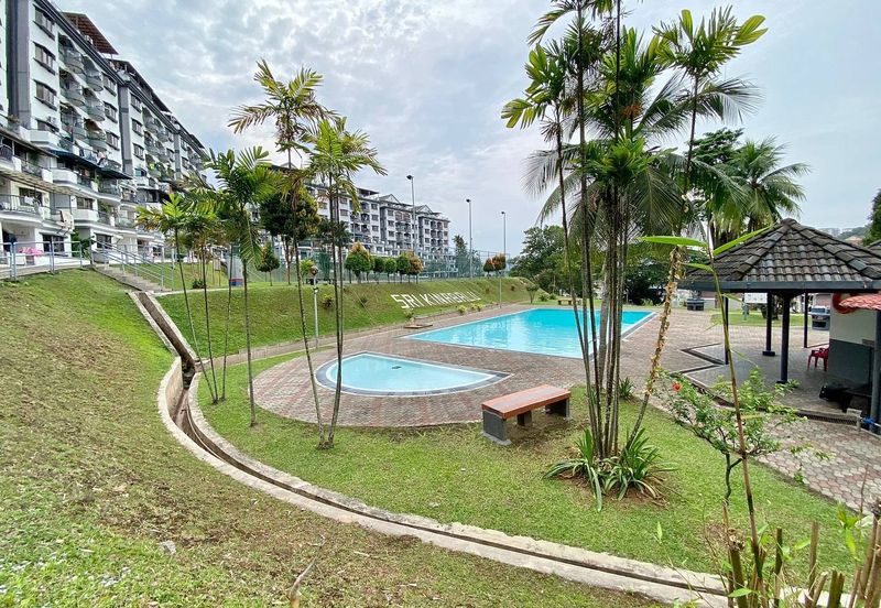 Sri Kinabalu Condominium