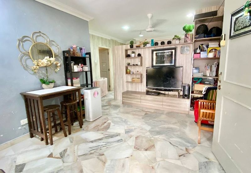 Sri Kinabalu Condominium