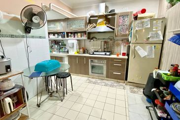 Sri Kinabalu Condominium