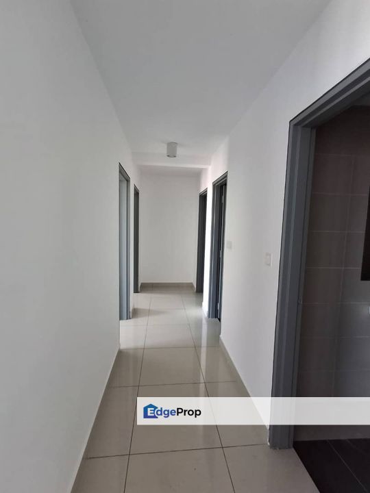 Glomac Centro Jalan Teratai PJU6A Petaling Jaya, Selangor, Kayu Ara