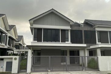 Reesia Elmina Garden