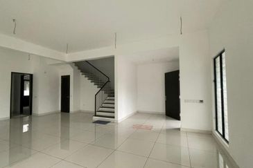 Reesia Elmina Garden