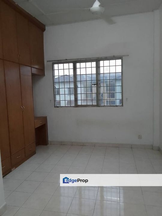  Lotus Apartment Taman Puchong Prima @ Puchong, Selangor, Puchong