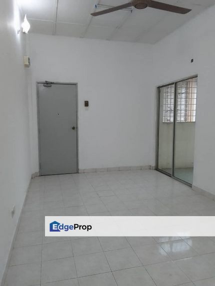  Lotus Apartment Taman Puchong Prima @ Puchong, Selangor, Puchong