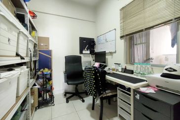 Perdana View Condominium