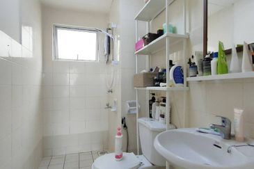 Perdana View Condominium