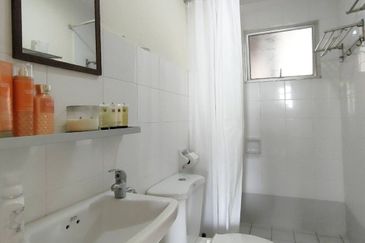 Perdana View Condominium