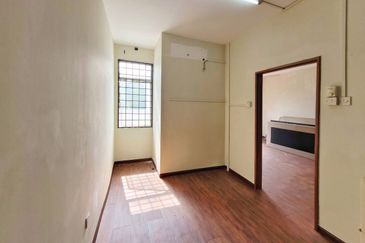  DOUBLE STOREY TERRACE @ SAUJANA DAMANSARA