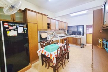 Seksyen 11, Kota Damansara