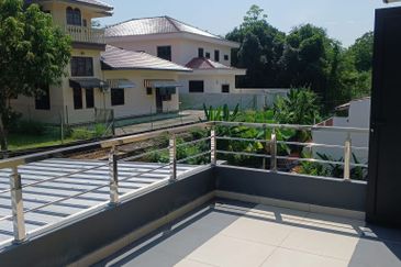 MERU VALLEY RESORT (GOLFVIEW TERRACE)