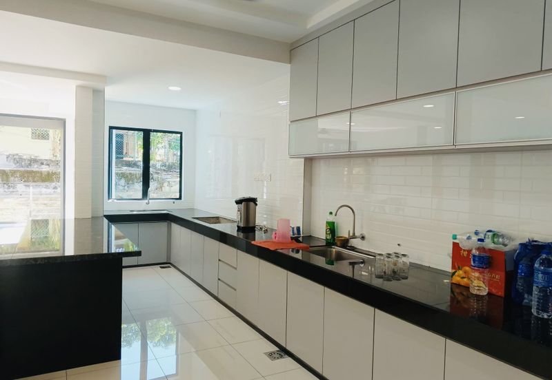 MERU VALLEY RESORT (GOLFVIEW TERRACE)