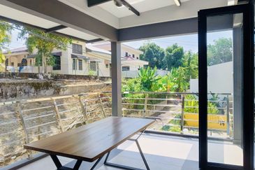 MERU VALLEY RESORT (GOLFVIEW TERRACE)