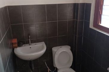 Jalan Pasir Puteh, Station 18