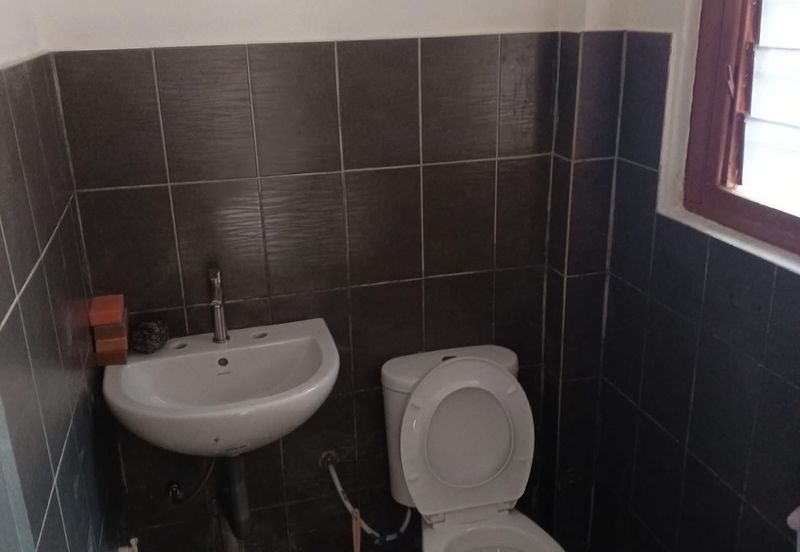 Jalan Pasir Puteh, Station 18