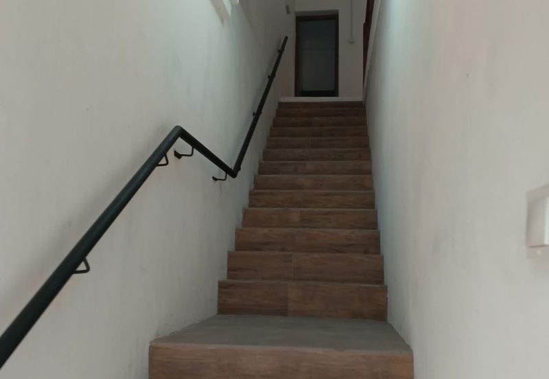 Jalan Pasir Puteh, Station 18