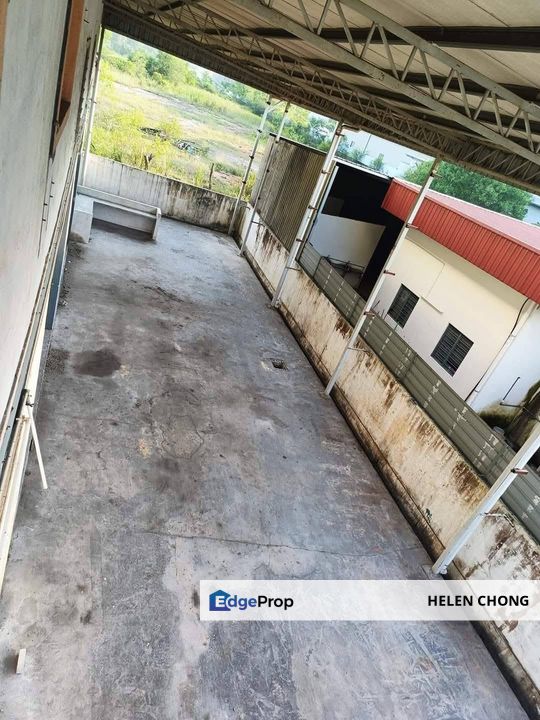 1.5  Storey Semi D Factory At Pengkalan Ipoh For Rent, Perak, Ipoh