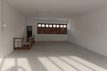 Jalan Pasir Puteh, Station 18