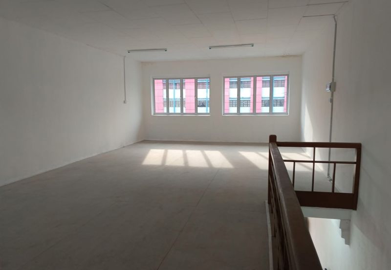 Jalan Pasir Puteh, Station 18