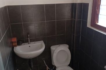 Jalan Pasir Puteh, Station 18