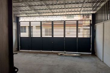 Jalan Pasir Puteh, Station 18