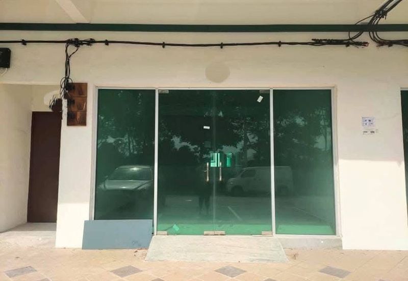 Double Storey & Basement Shop Lot At Ipoh Gebang Rapat For Sale
