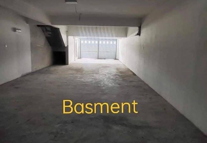 Double Storey & Basement Shop Lot At Ipoh Gebang Rapat For Sale