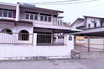 JALAN SULTAN ISKANDAR (JALAN HUGH LOW)