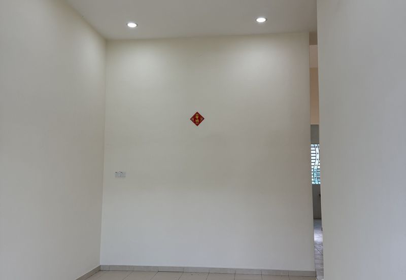Single Storey Terrace House at Taman Klebang Restu For Sale 